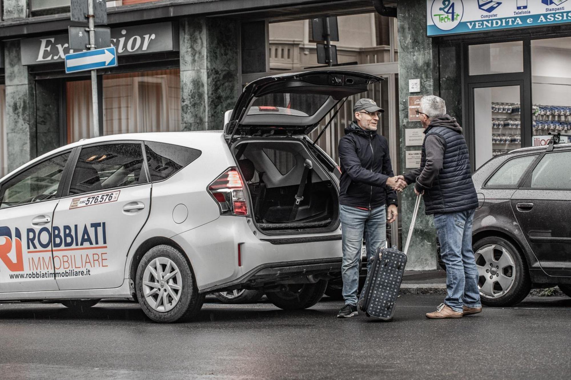 Angolo Al Ponte Micro Appartamento In Pieno Centro Pavia Buitenkant foto